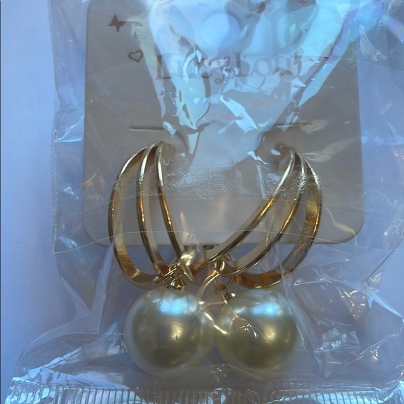 NWOT Elegant Gold plated Jewelry bundle! - Picture 3 of 6